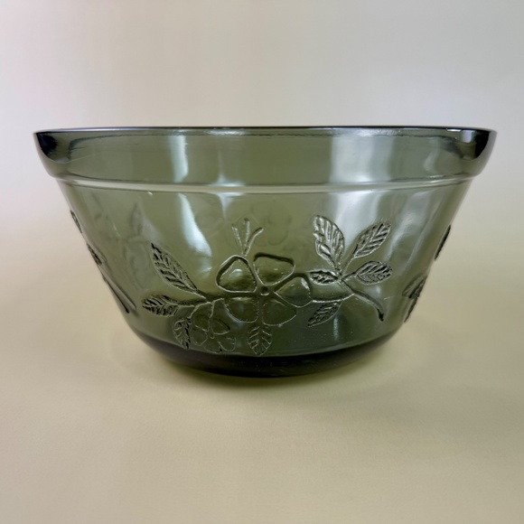 Vintage Federal Glass Blossom Bowl | Sundown Gray | 8" Floral Glass MCM - Picture 4 of 12